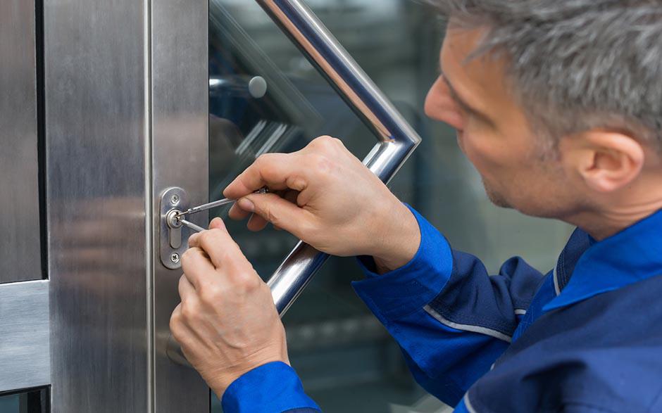  serrurier prix changement serrure Mennecy