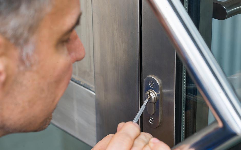 serrurier prix changement serrure Mennecy